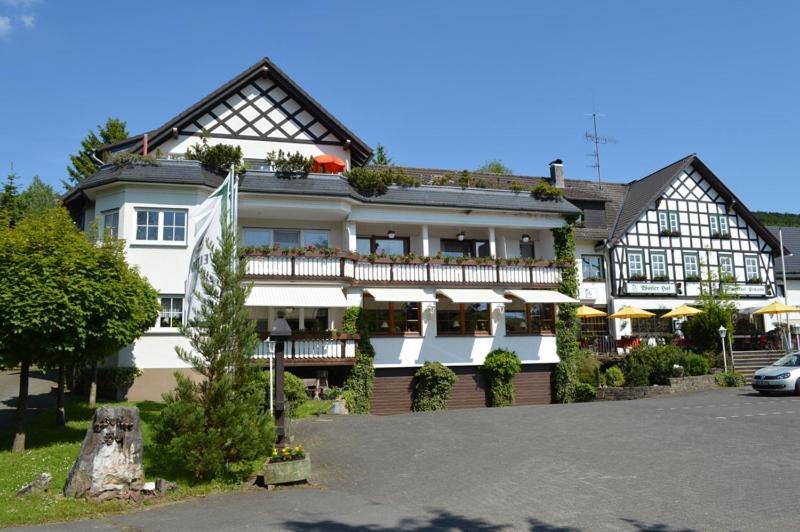 Hotel "Woiler Hof" Garni 에슬로헤 외부 사진